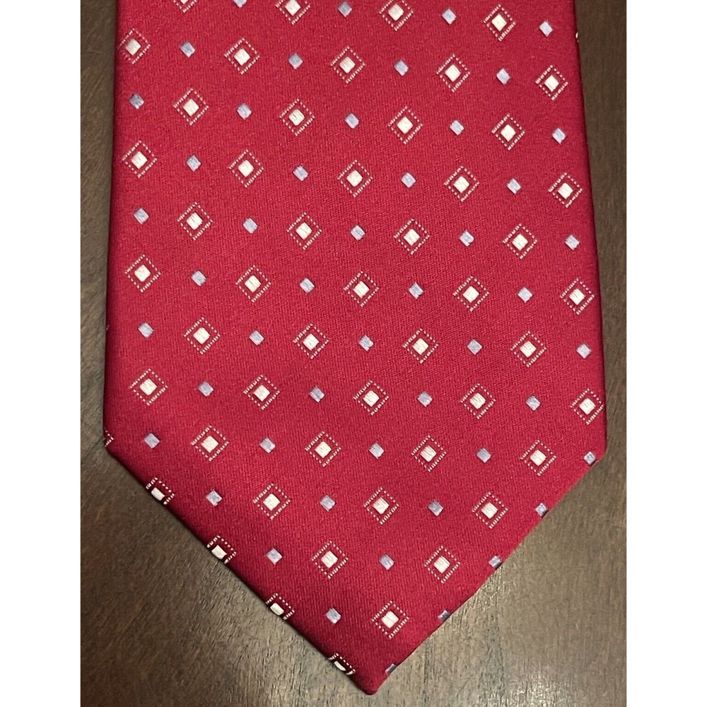Westbury Red 100% Silk Men’s Neck Tie Made In China